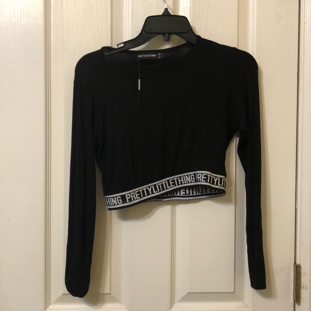 Pretty Little Thing cropped shirt